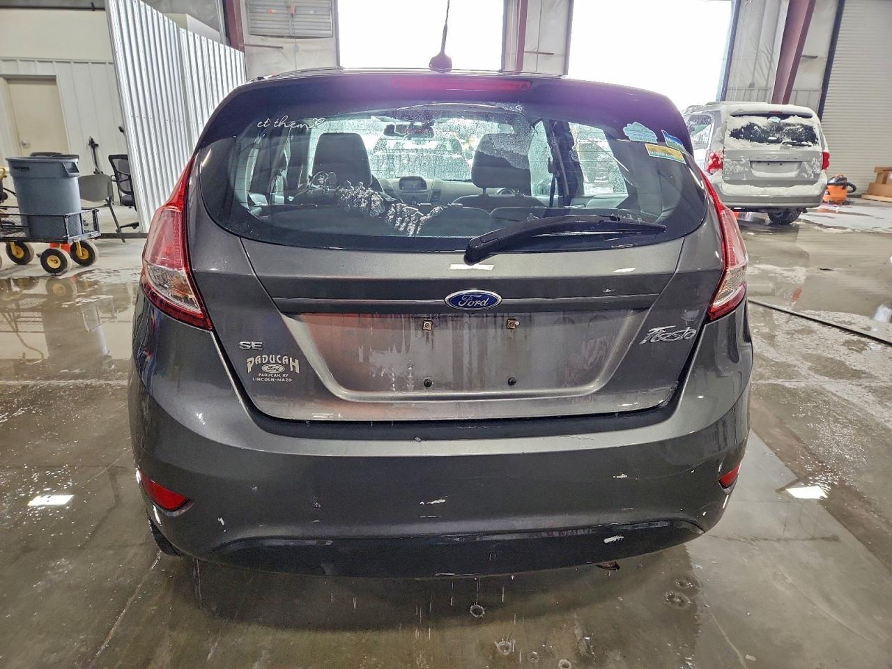 2015 FORD Fiesta