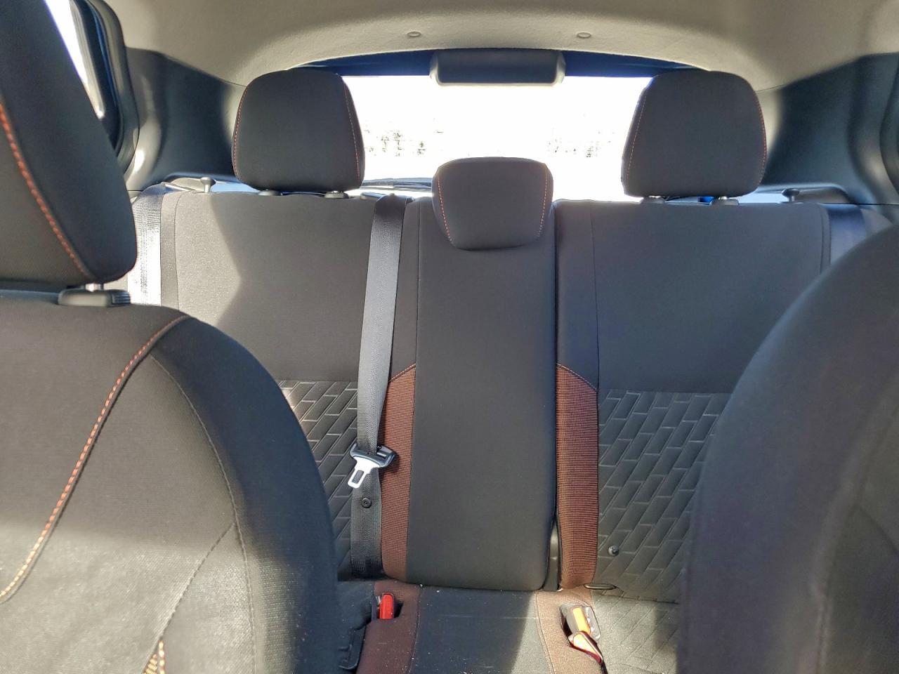 2021 NISSAN KICKS
