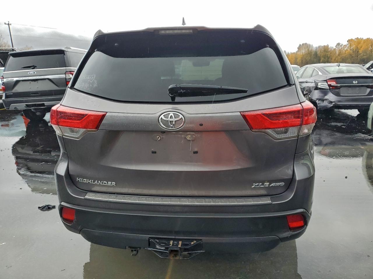 2019 TOYOTA HIGHLANDER