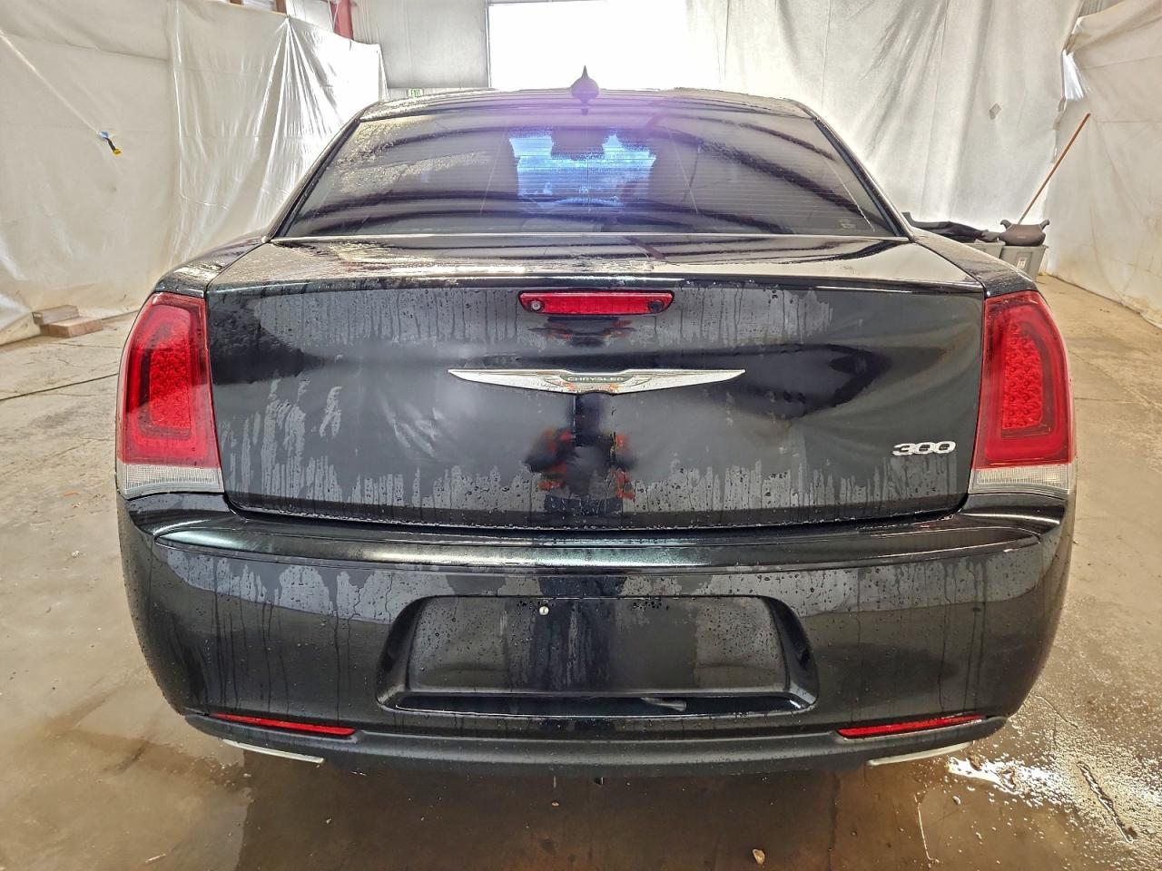 2018 CHRYSLER 300