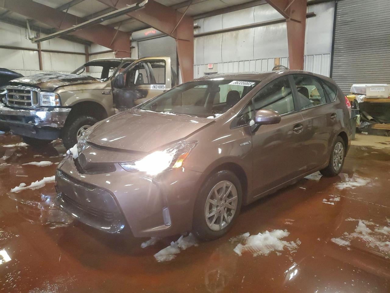 2017 TOYOTA PRIUS V