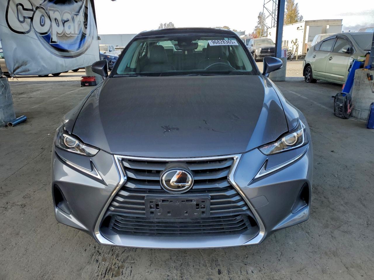 2017 LEXUS IS 200t