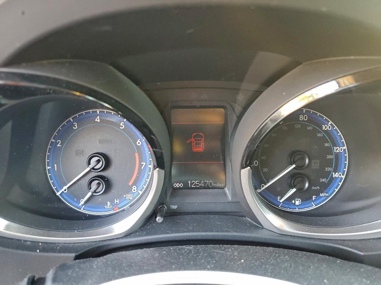 2015 TOYOTA COROLLA