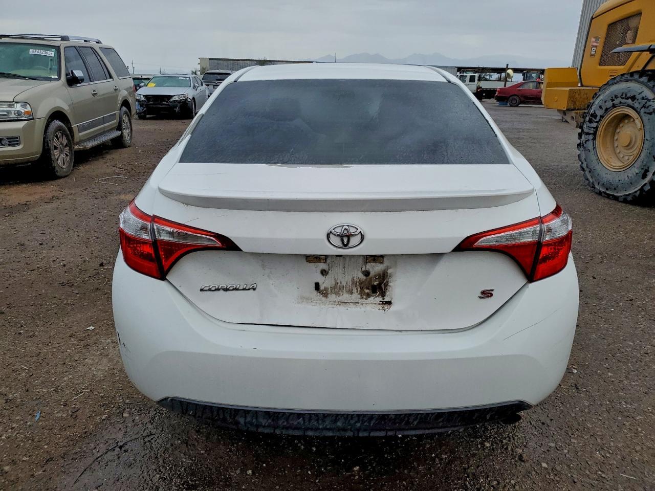 2016 TOYOTA COROLLA