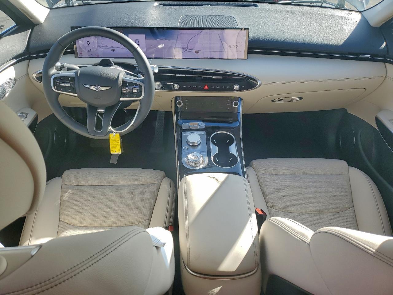 2026 GENESIS GV70