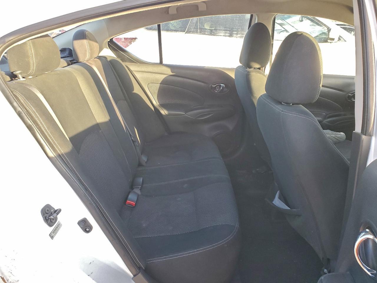 2017 NISSAN VERSA