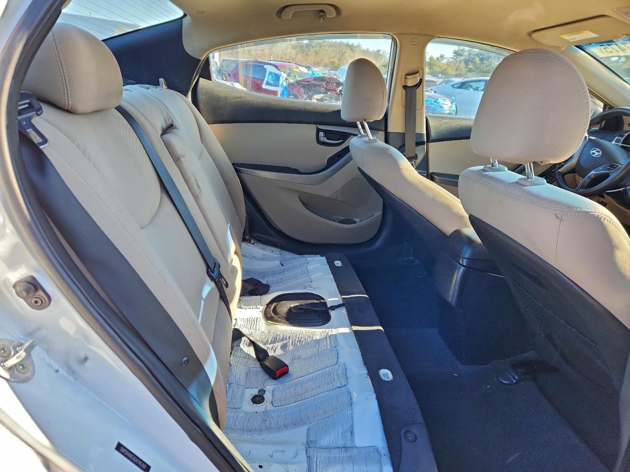 2016 HYUNDAI ELANTRA
