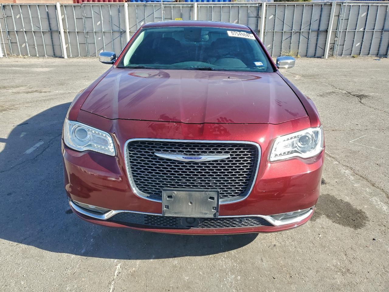 2019 CHRYSLER 300