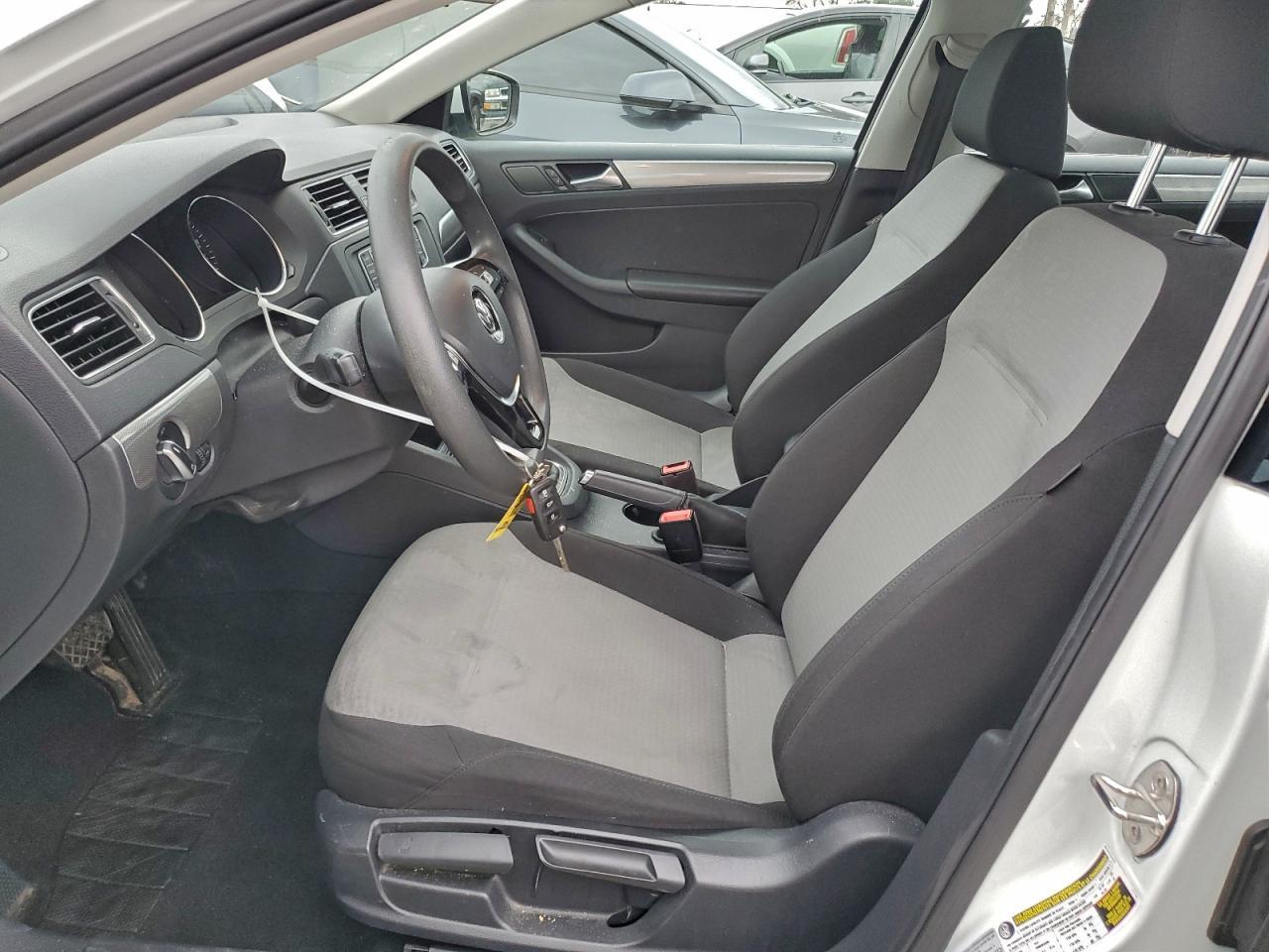 2017 VOLKSWAGEN JETTA
