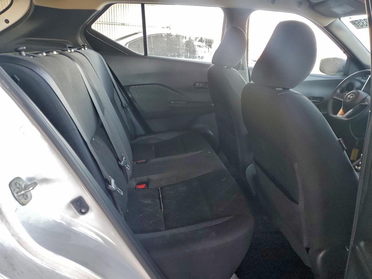 2018 NISSAN KICKS