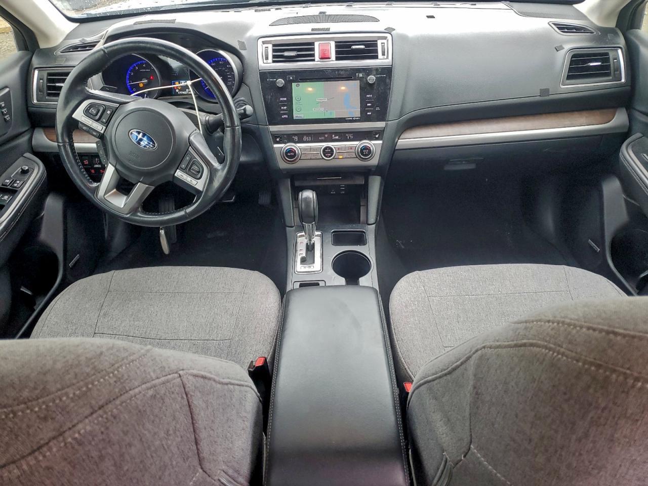 2016 SUBARU Outback
