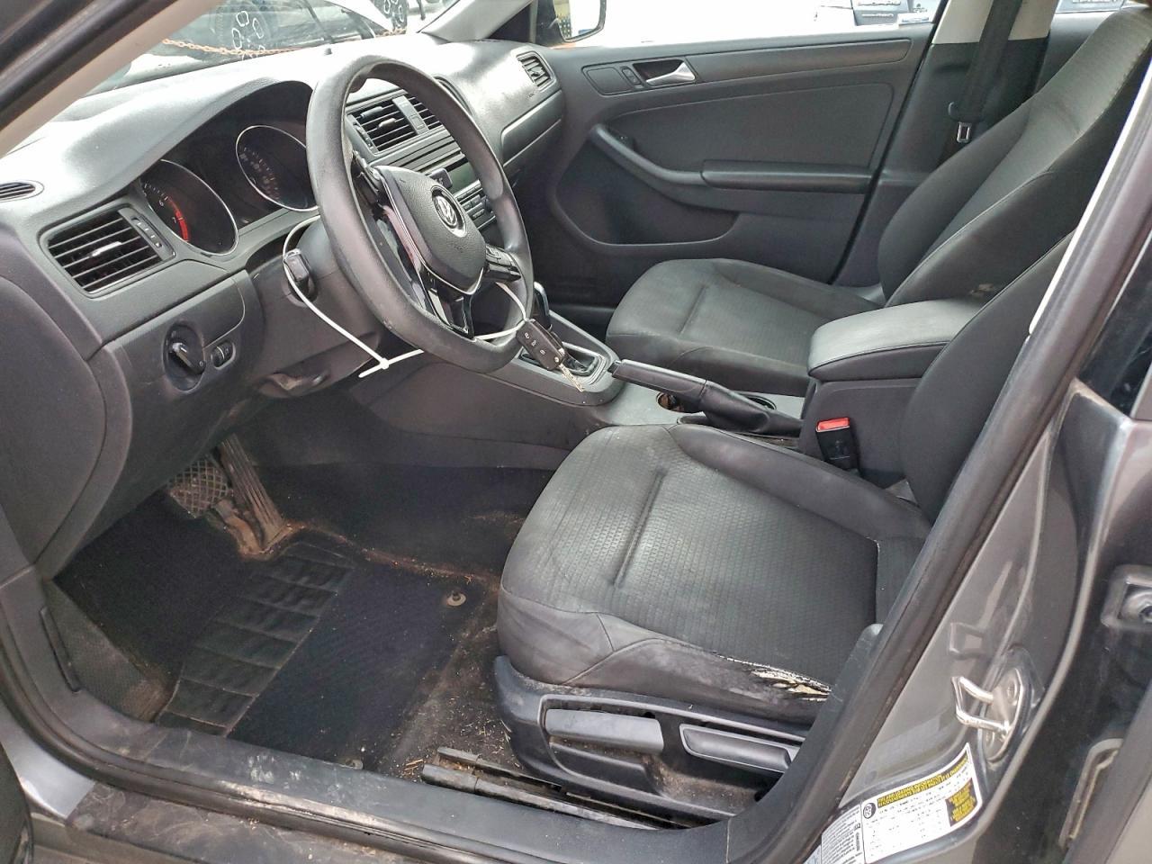 2015 VOLKSWAGEN JETTA