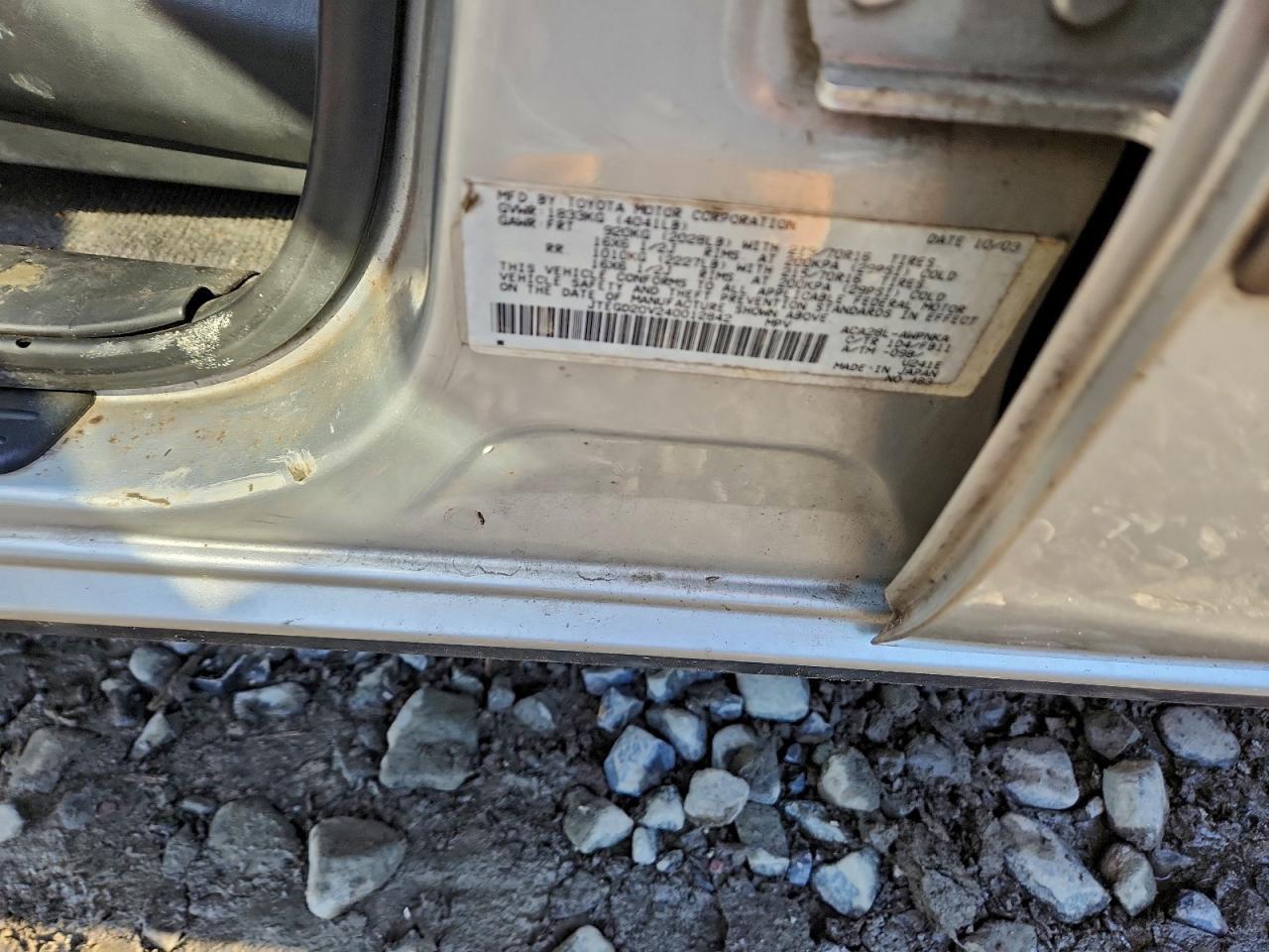 2004 TOYOTA RAV4