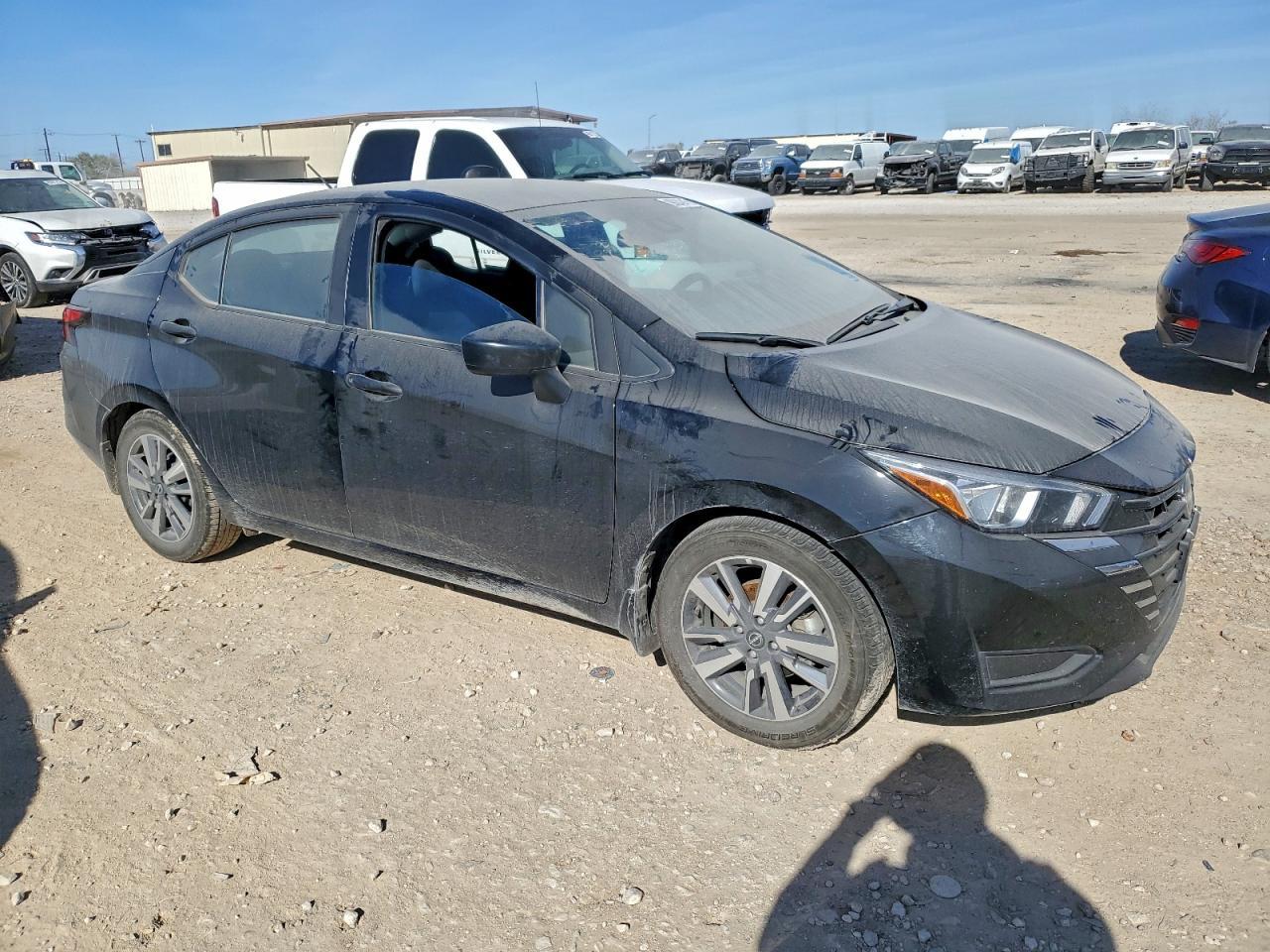 2023 NISSAN VERSA