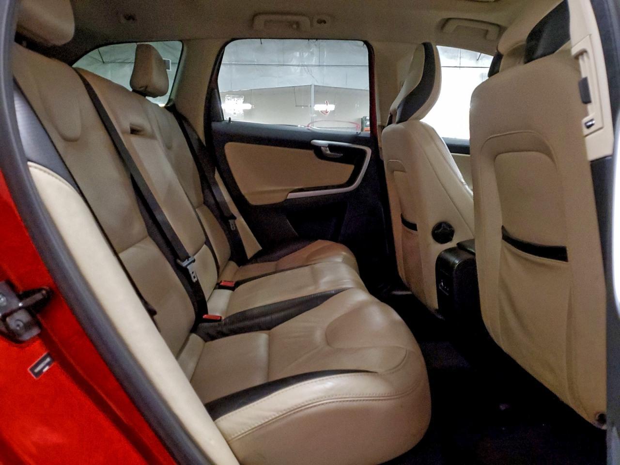 2012 VOLVO XC60