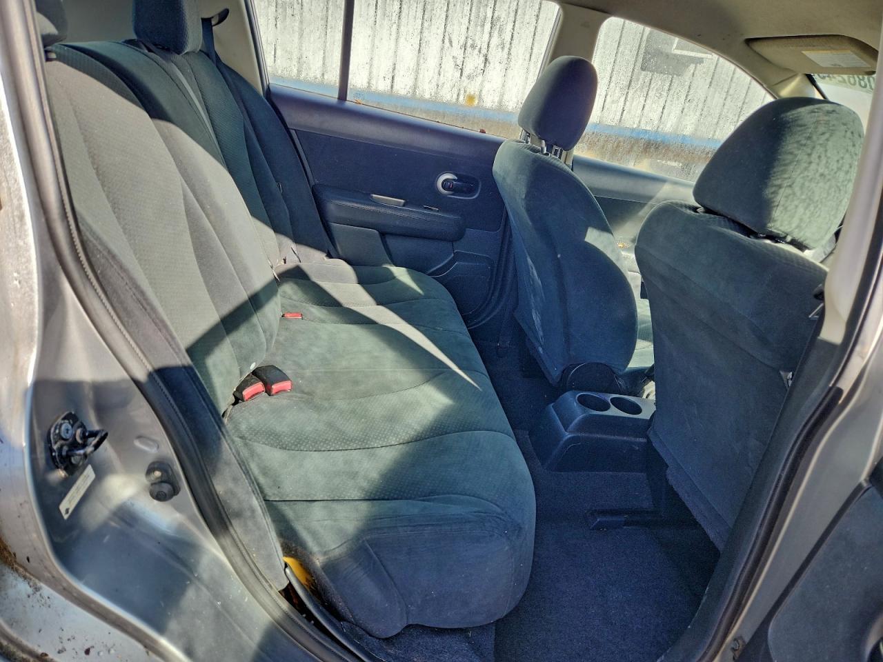2012 NISSAN VERSA