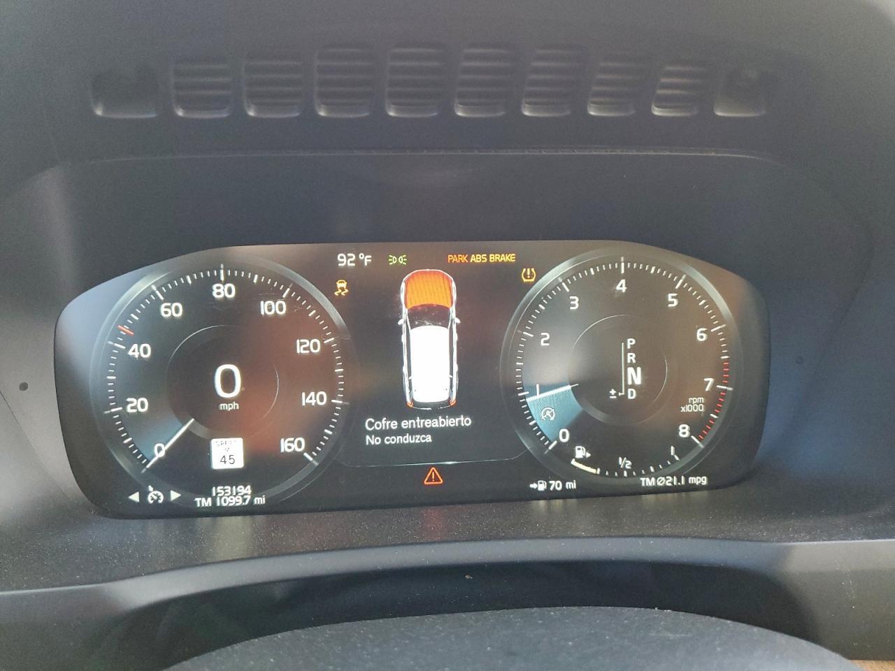2016 VOLVO XC90