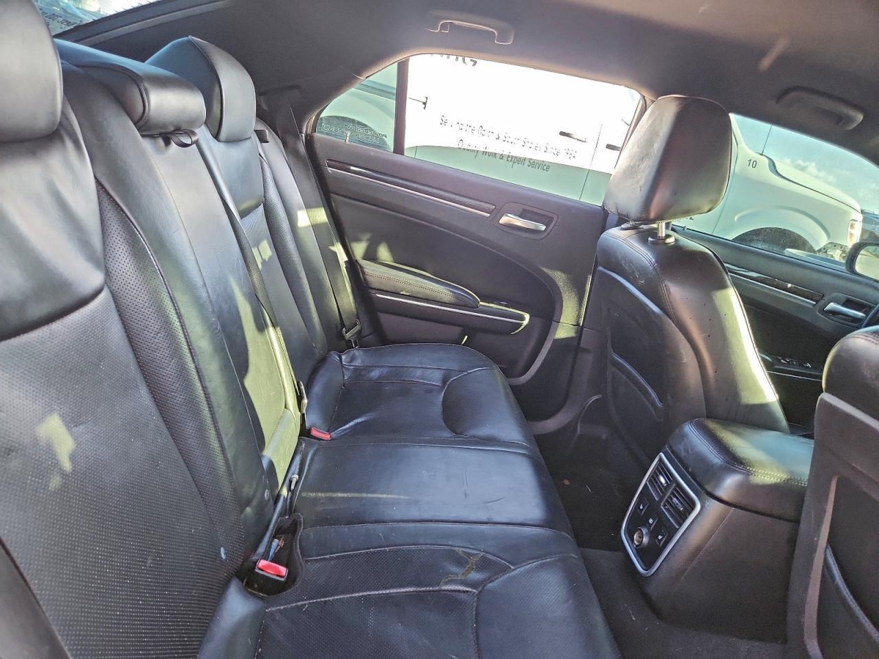 2013 CHRYSLER 300