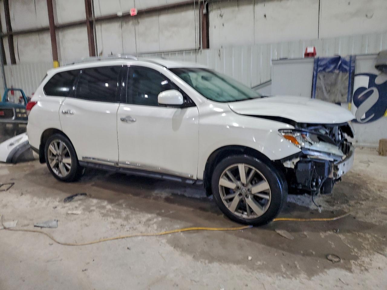 2013 NISSAN PATHFINDER