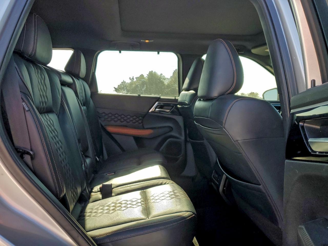 2022 MITSUBISHI outlander