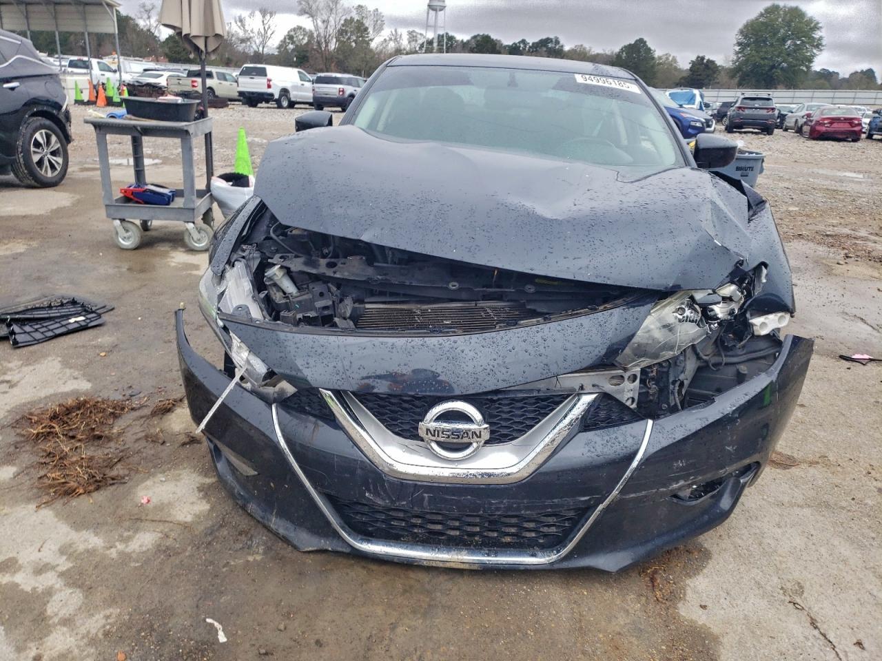 2017 NISSAN Maxima