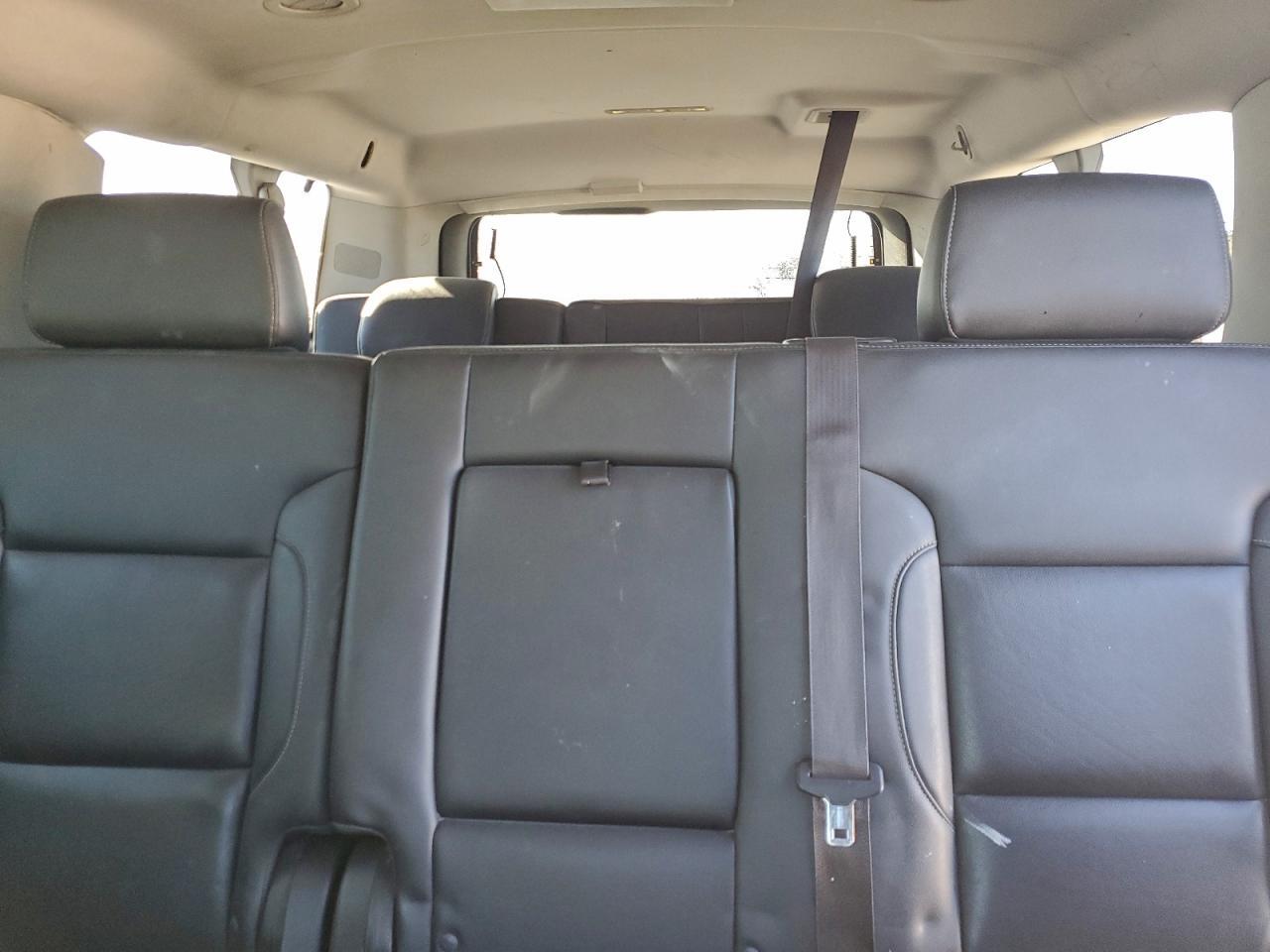 2015 CHEVROLET Suburban