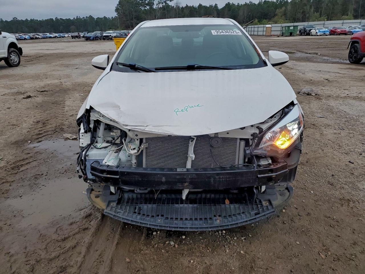 2016 TOYOTA COROLLA