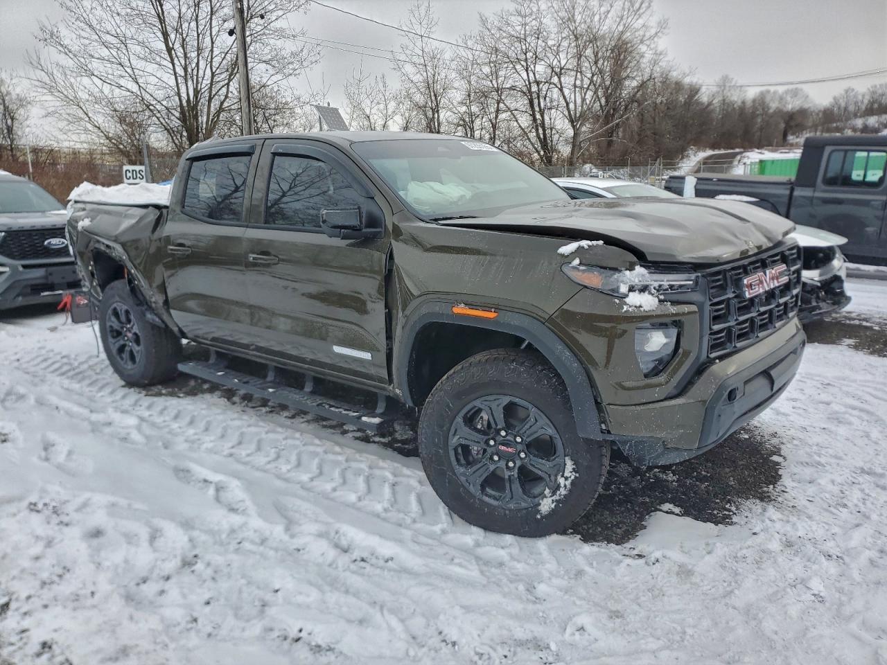 2025 GMC CANYON