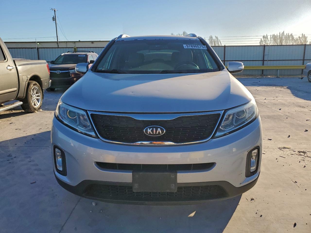 2014 KIA SORENTO