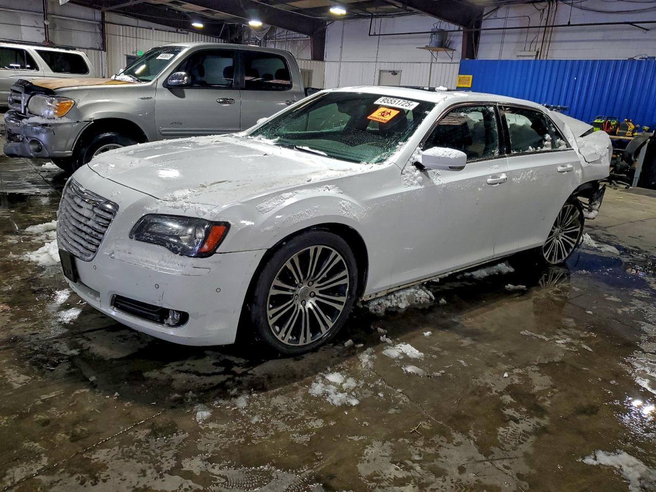 2013 CHRYSLER 300