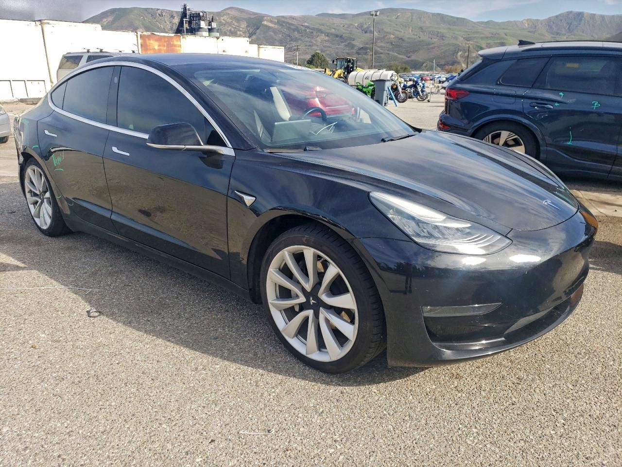 2019 TESLA MODEL 3