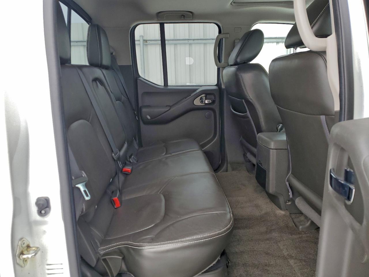 2017 NISSAN Frontier