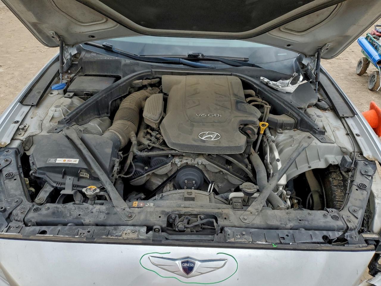 2015 HYUNDAI GENESIS