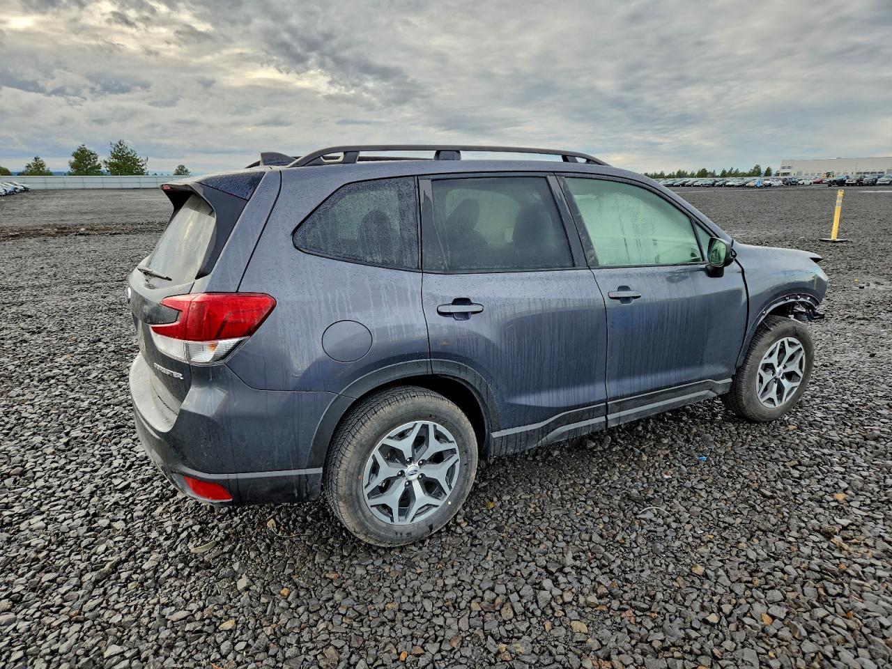 2024 SUBARU FORESTER