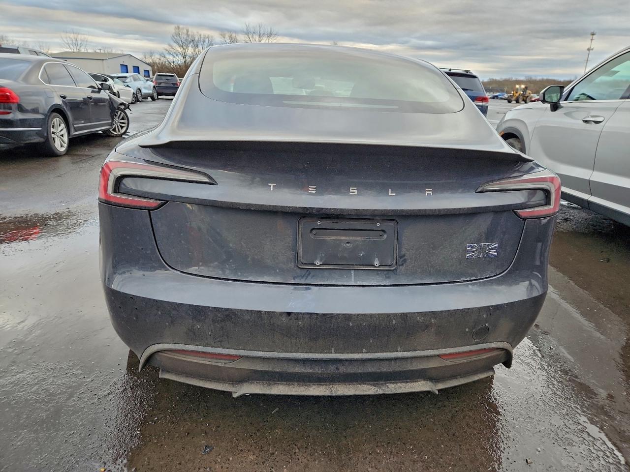 2024 TESLA MODEL 3