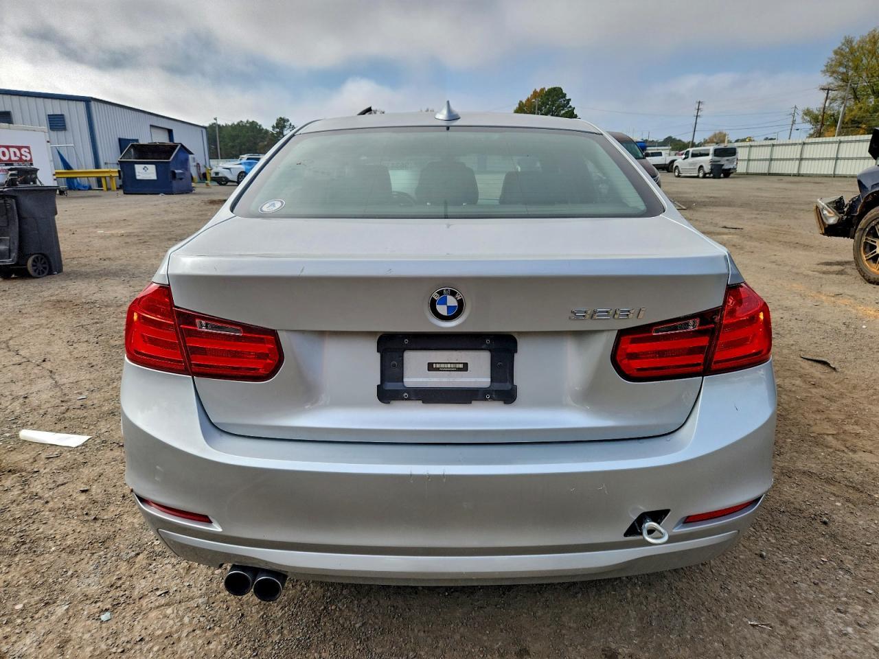 2013 BMW 3 SERIES