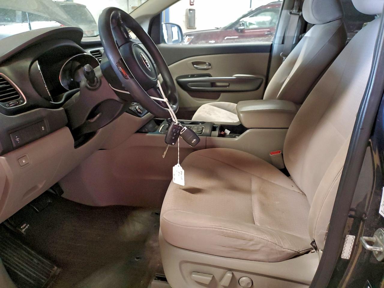 2016 KIA SEDONA