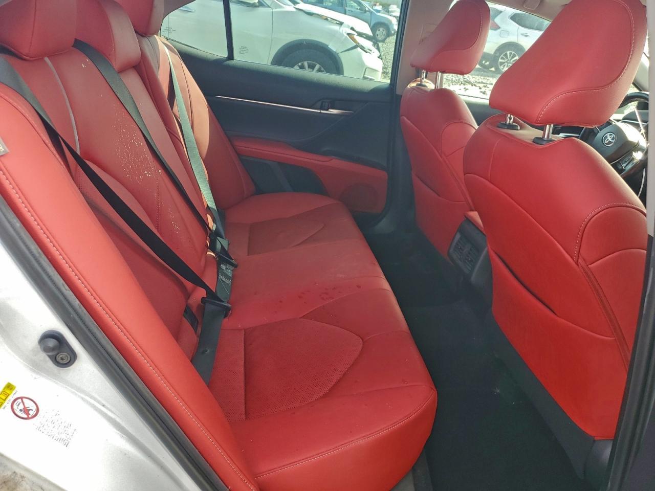 2018 TOYOTA CAMRY