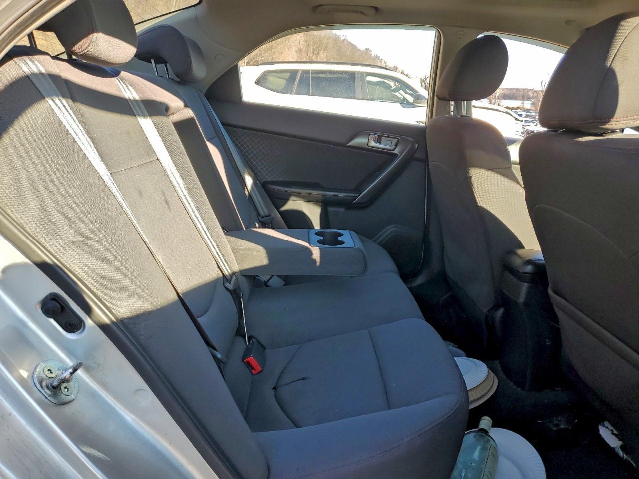 2010 KIA FORTE
