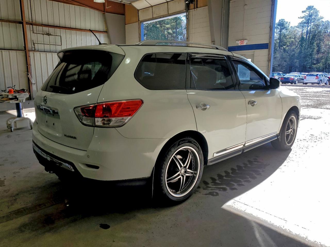2014 NISSAN PATHFINDER