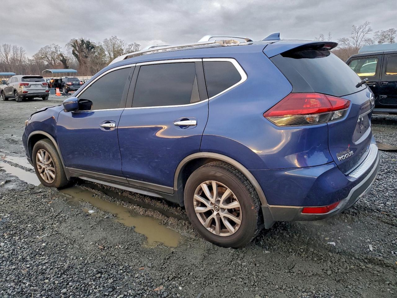 2018 NISSAN ROGUE