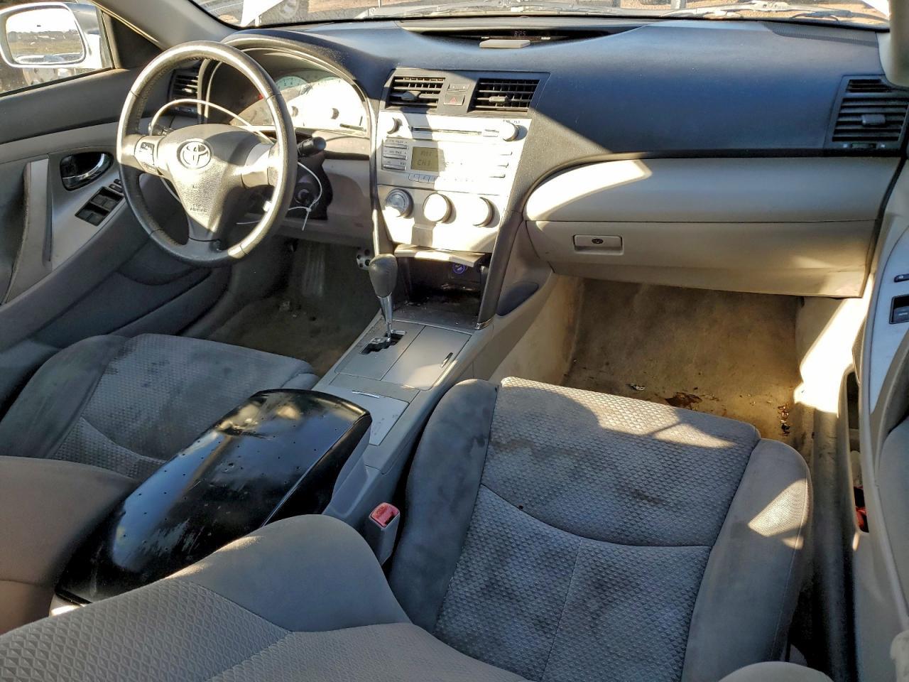 2010 TOYOTA CAMRY
