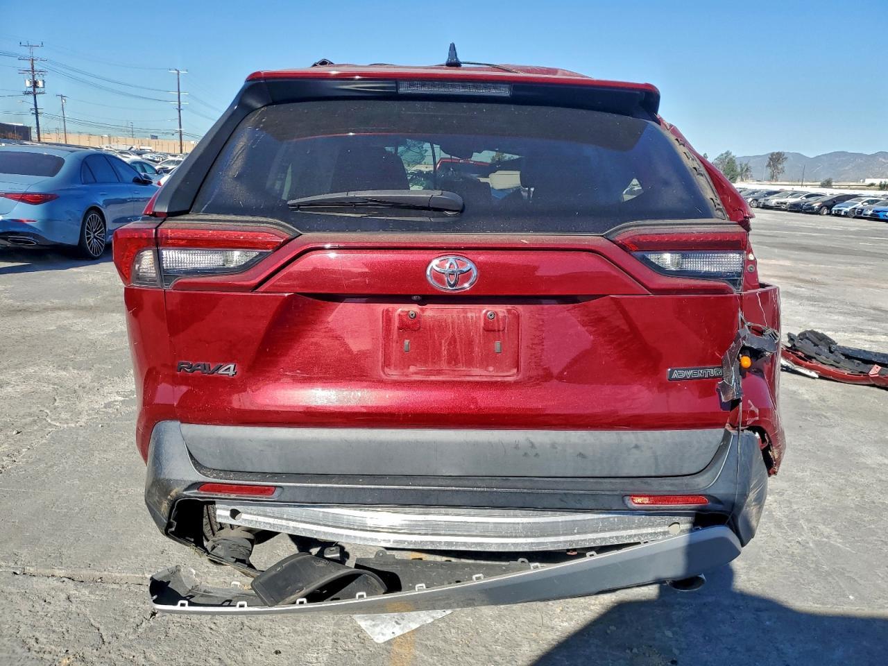2019 TOYOTA RAV4