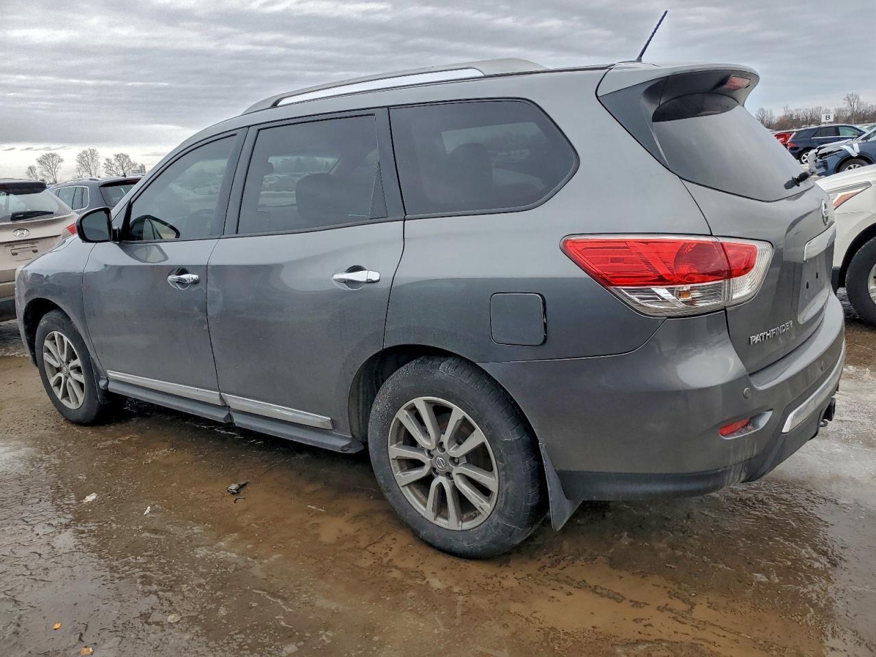 2015 NISSAN PATHFINDER