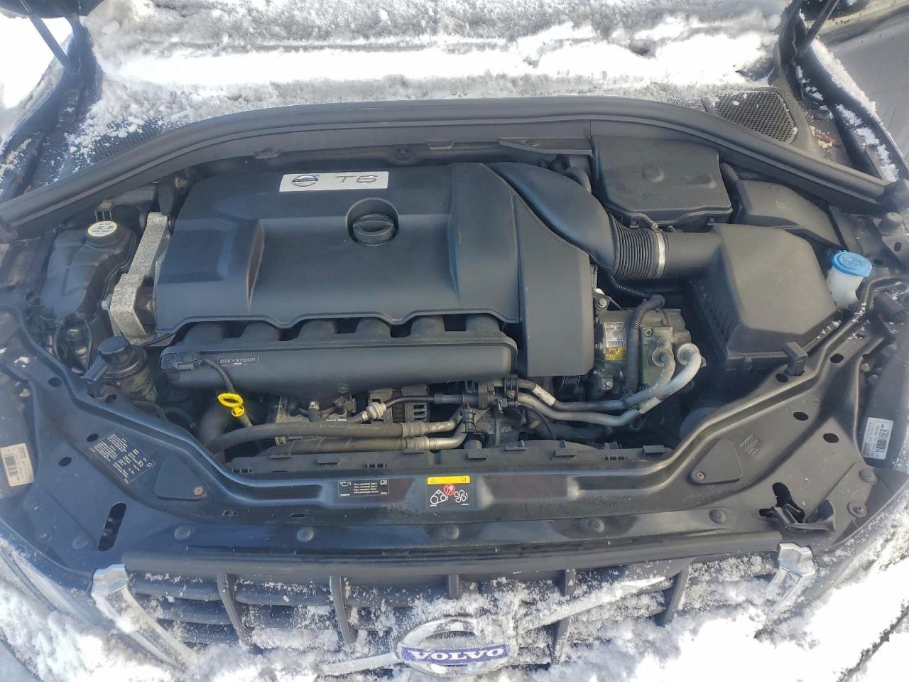 2012 VOLVO XC60