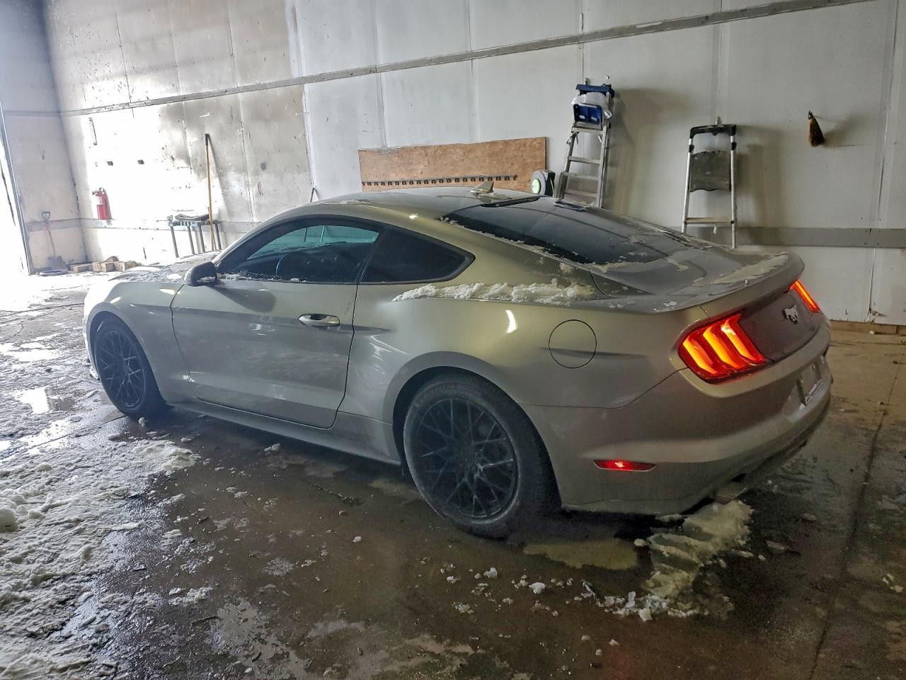2020 FORD MUSTANG