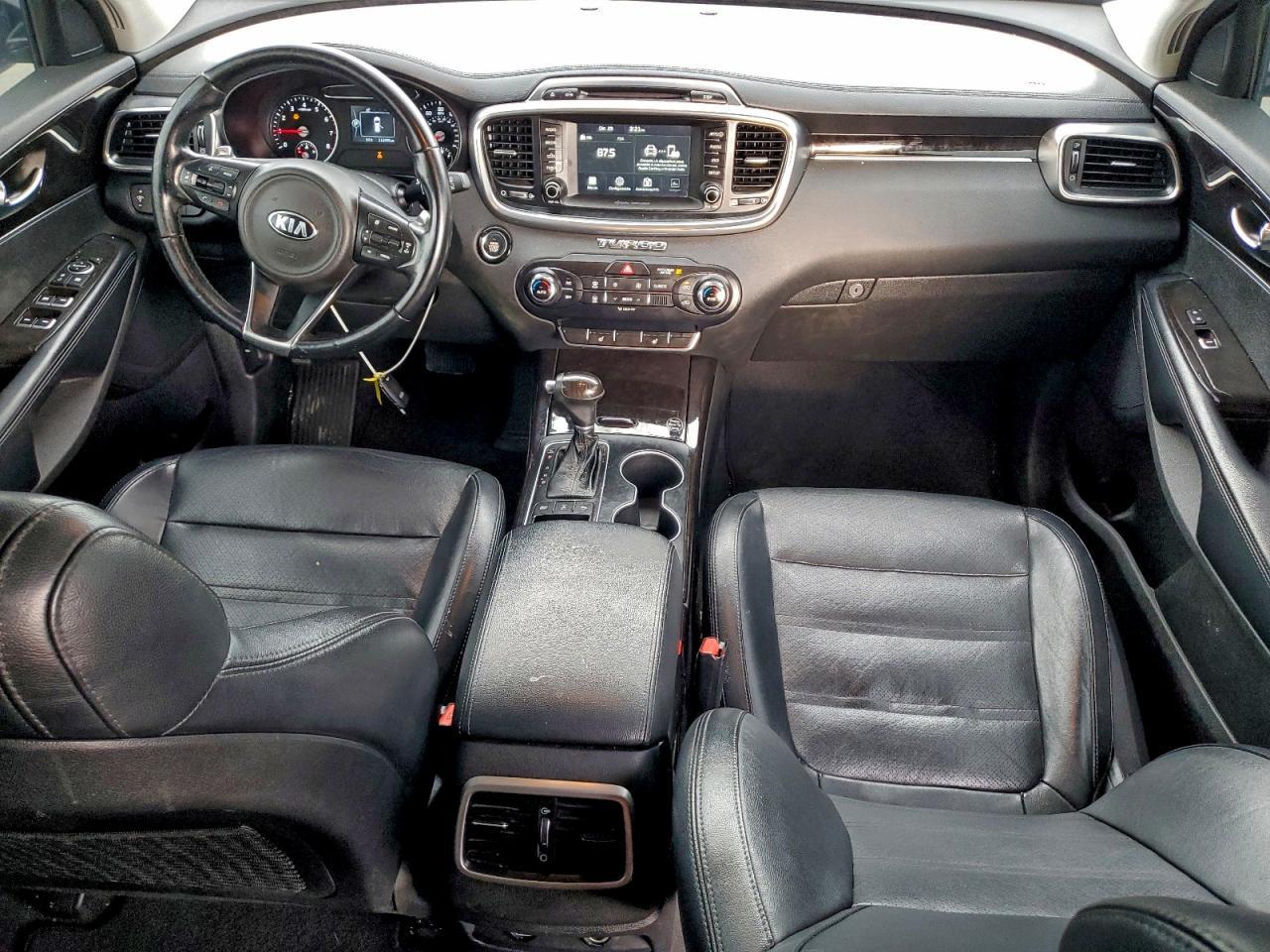 2017 KIA SORENTO