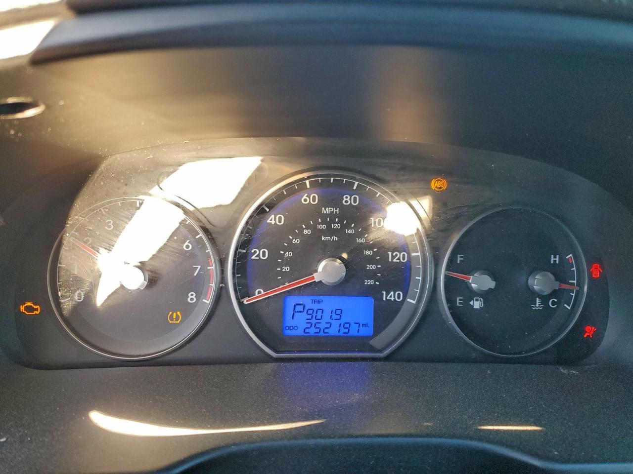2011 HYUNDAI SANTA FE