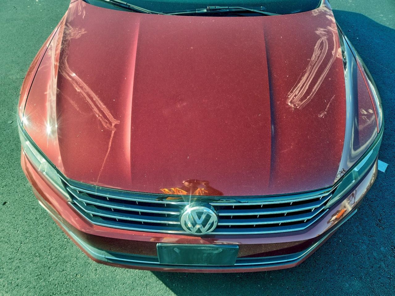 2016 VOLKSWAGEN Passat