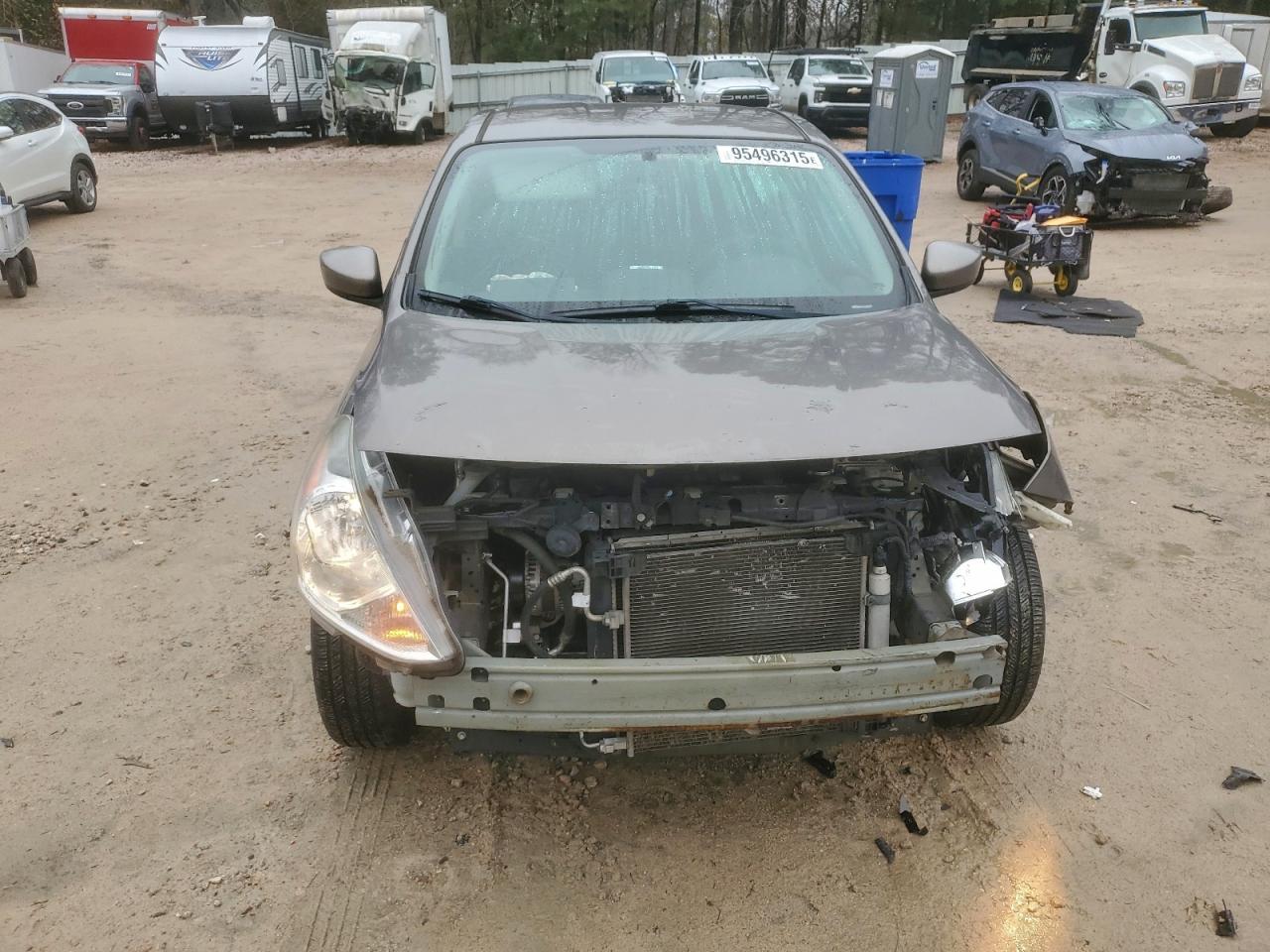 2016 NISSAN VERSA